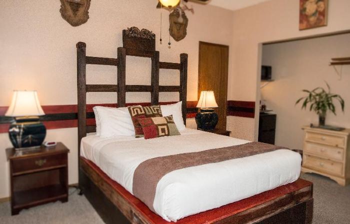 Lokahi Lodge