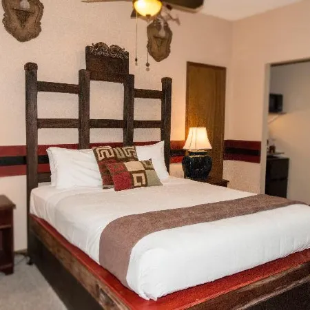 Lokahi Lodge