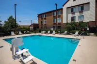Red Roof Inn & Suites Savannah Airport - Pools
