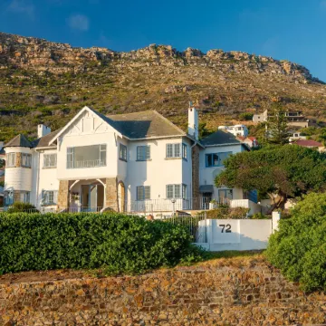 Sunny Cove Manor Отели рядом с достопримечательностью «Пляж Лонг-Бич»