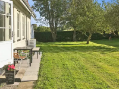 "Ayk" - 400m from the Sea