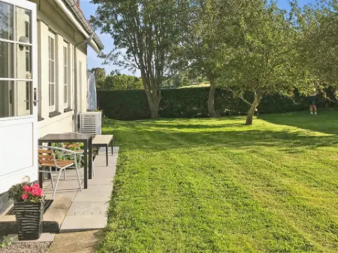 "Ayk" - 400m from the Sea