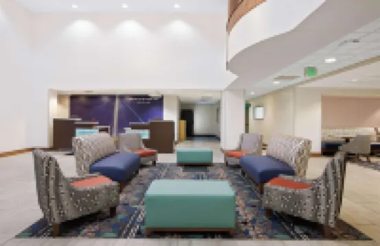 La Quinta Inn & Suites by Wyndham Omaha Airport Downtown