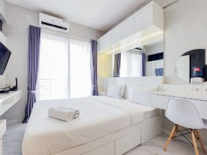 Simply and Restful Studio Apartment at Sky House BSD