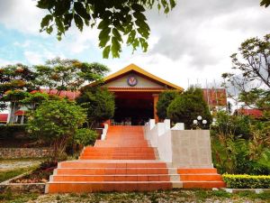 Vansana Plain of Jars Hotel