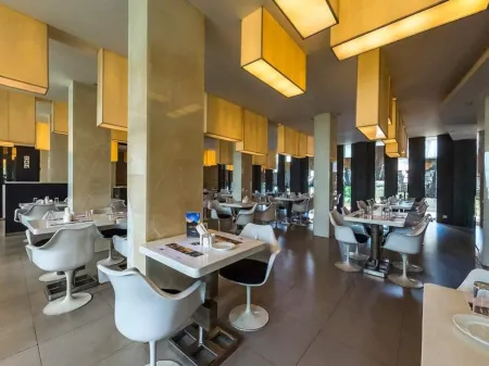 Nexstay Asma Tower Отели рядом с достопримечательностью «S.M. Street»