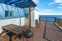 Uljin Sea and Moment Pension