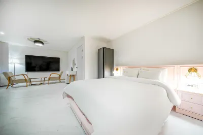 Yeosu Hotel Sixty Các khách sạn gần Yeulmaru