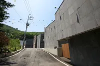 Gimpo Bellucci Motel