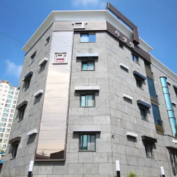 Gwangyang Geu Self Check-in Motel Отели в г. Кванъян
