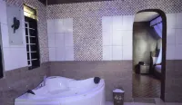 Saffron Beach Bistro & Cottages Hoteles en Entebbe