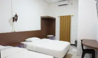 Makarim Guest House Syariah Hotels in Baru