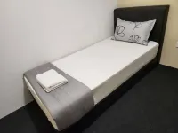Aiman Room @Kota Samarahan Hotels in Samarahan