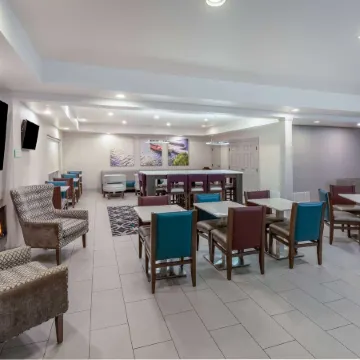 La Quinta Inn & Suites by Wyndham Rockwall