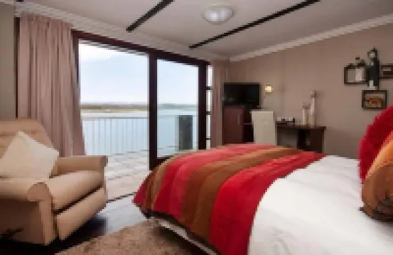 Isla Riverside Lodge