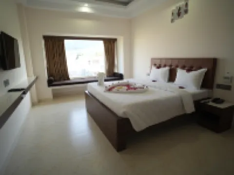 Hotel Seasons Hoteles en Distrito de Tiruvannamalai