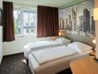 B&B HOTEL Frankfurt-West Các khách sạn gần Thính phòng J&J Auditorium