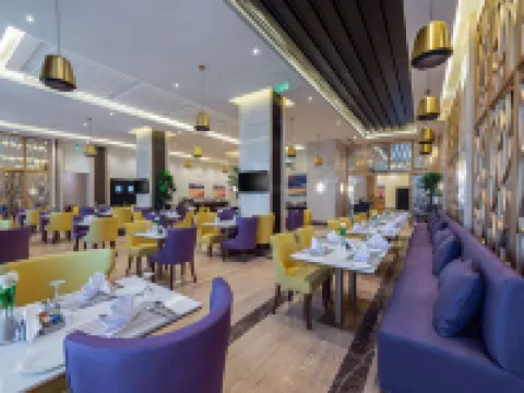 ベストウェスタン プラス タブクシティセンター タブークのホテル