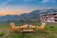 Seven Hills Resort Manali by Him Haults Hospitality Hotel di Haripur