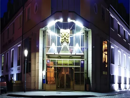 Hotel im. Jana Pawła II Отели рядом с достопримечательностью «Archive Wroclaw University of Technology»