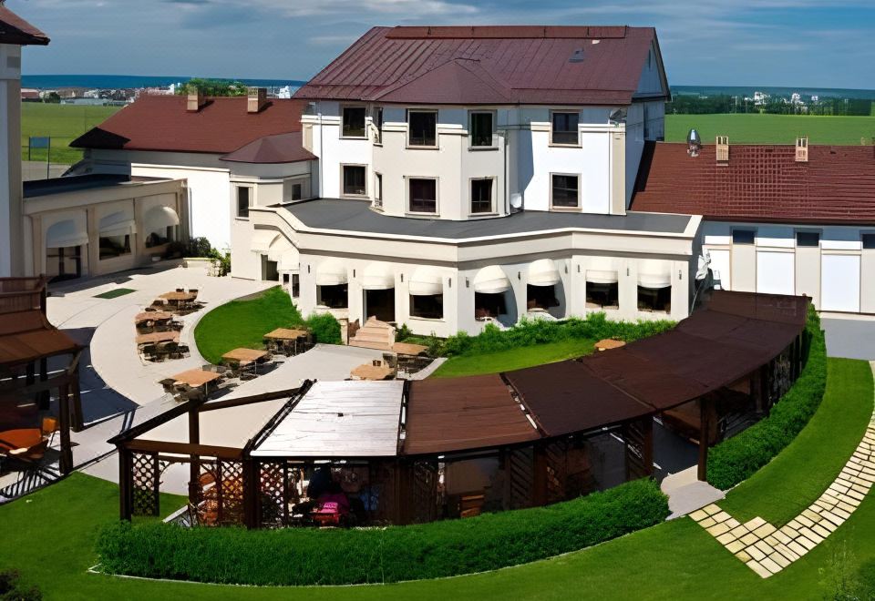 hotel overview picture