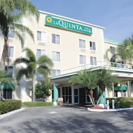 La Quinta Inn & Suites by Wyndham Sawgrass