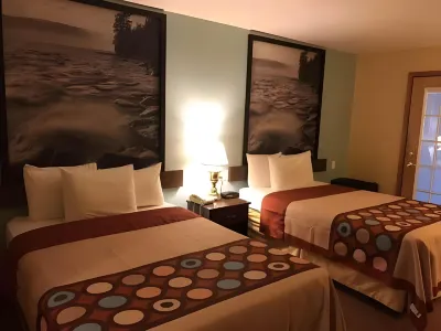 Super 8 by Wyndham Plover Stevens Point Area Hotel di Lanark