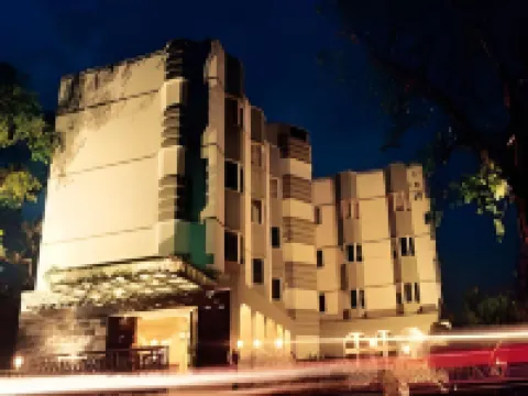 Hotel Arif Castles โรงแรมในลัคเนา