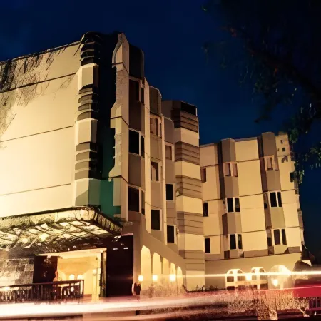 Hotel Arif Castles
