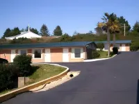 Blue Coast Inn & Suites Hotels in Brookings