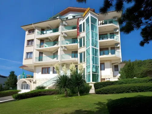Hotel Zora - Airport Shuttle