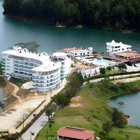Hotel Los Recuerdos