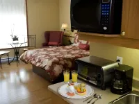 Relais St-Denis Hotels near Le Jardins de Francois