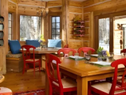 Bentwood Inn Hotels in Wilson