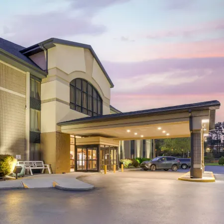 Best Western Plus Knoxville Cedar Bluff Отели рядом с достопримечательностью «Терки-Крик»