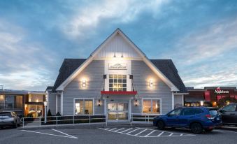 Howard Johnson by Wyndham Middletown Newport Area