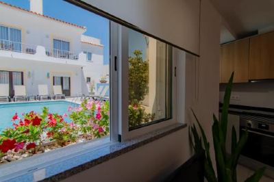 Apartment-Ground Floor Apartments Salomé Photo