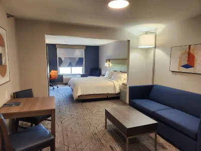 Holiday Inn Express & Suites Crawfordsville  호텔