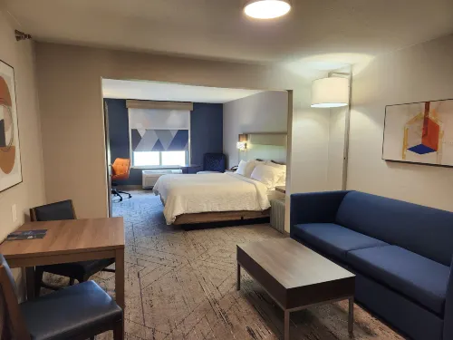 Holiday Inn Express & Suites Crawfordsville Hotels in Crawfordsville