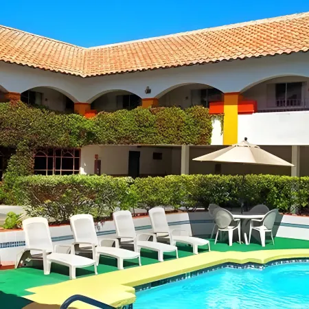 Del Mar Inn Playas