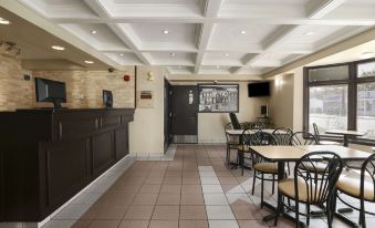 Super 8 by Wyndham Cresco IA