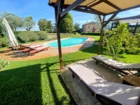 Spoleto Tranquilita può ospitare 20 persone con Wi-Fi, piscina, studio yoga, giardini e vista -  case vacanza in affitto