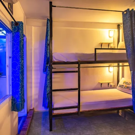 See Sea Backpackers House