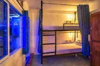 See Sea Backpackers House
