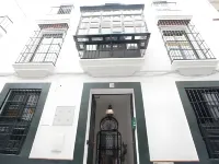 La Central Sevilla Hotels in Casco Antiguo