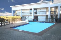Clarion Pointe Statesville