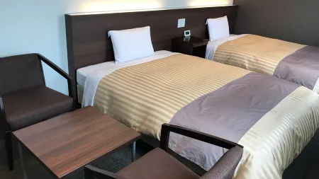 Hotel New Mifuku Отели рядом с достопримечательностью «Ruins of Minakuchi Castle ( Minakuchi Castle Museum)»