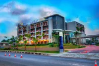 Soll Marina Hotel & Conference Center Bangka Hotels in Dul