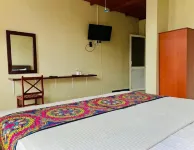 Elepath Lodge- Pinnawala Hotels in Wadakada