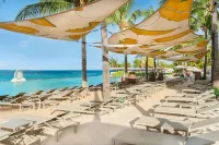 Papagayo Beach Hotel - Beach